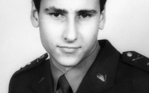 podpraporčík Igor Toman (1. 7. 1977 - 9. 12. 2004)