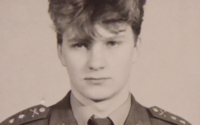 Lubomír Bejdák na fotografii z personálního spisu.