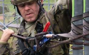 Jan Šenkýř při výcviku v České republice.